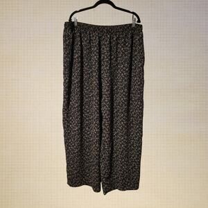 Chaus Plus Size Wide Leg Palazzo Pants Black Leaf Print Elastic Waist 24W Size 4